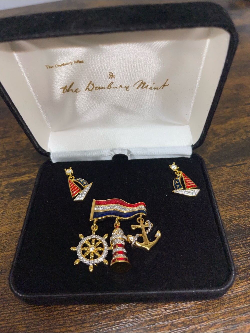 Vintage 80's/90's Danbury Mint Nautical earrings and pin set in original box